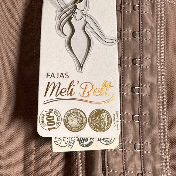 Melibelt 3031 Colombian Hourglass
Girdle with 7 Long Rods - Picture 7 of 9